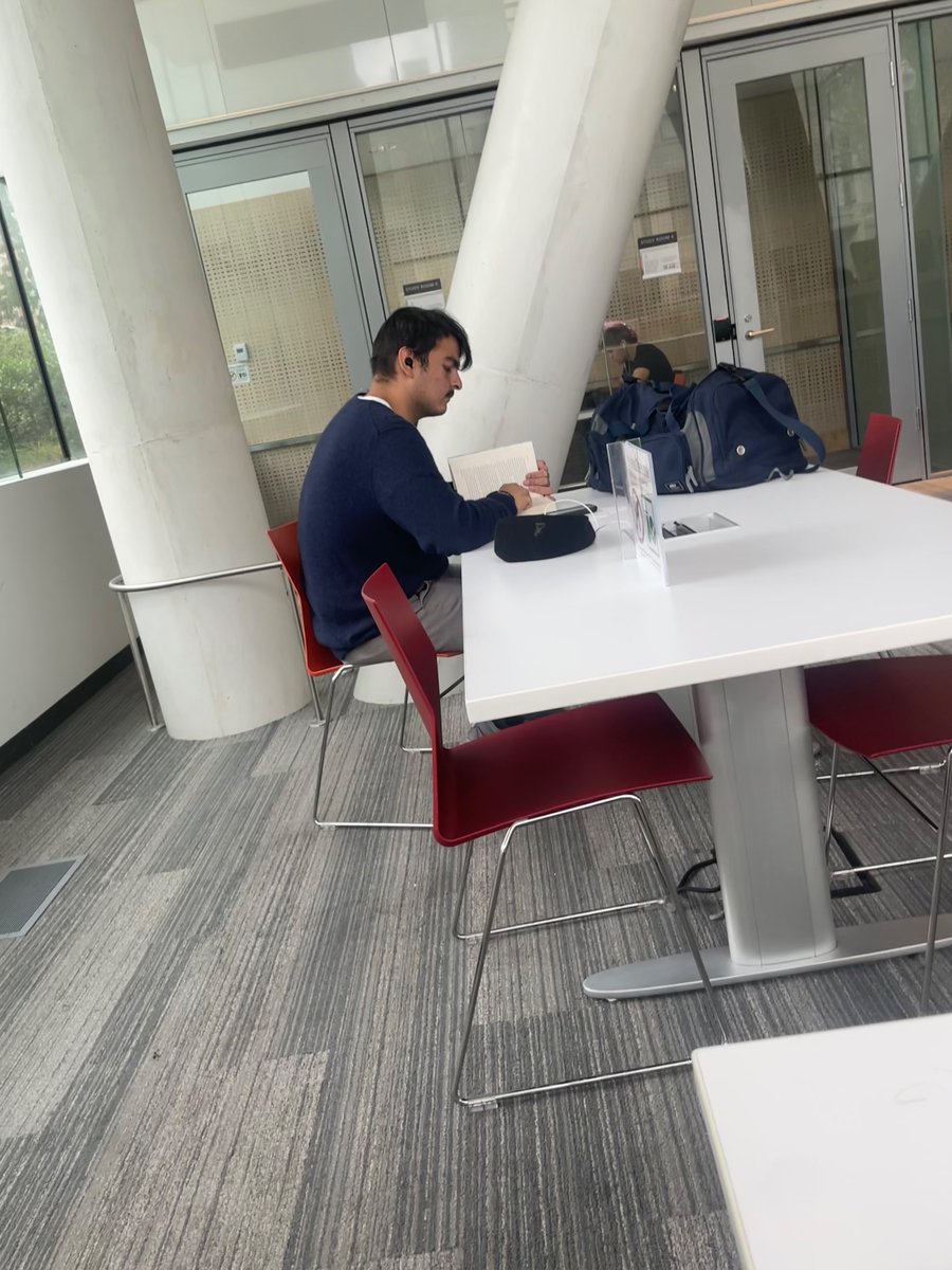 BThay96's tweet image. Vipassana Studies Days In The Dataveillance Corner Office Of Meta 🤓🧘🏻‍♂️📚📖✝️🪷🕉️☯️🌳💦🌊🦈🌊🏖️☀️💭❤️ #Washington #DistrictofColumbia #CIA #FBI #Military #Vatican #SaintMichaelofLawEnforcement #GardenofGethsemane #Yale #YaleLawSchool #HarknessTower #Meta #Kali #Bhagavan