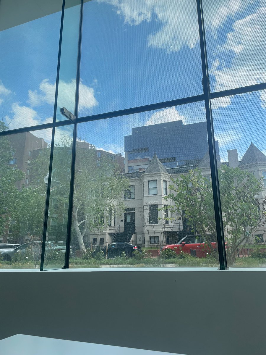 BThay96's tweet image. Vipassana Studies Days In The Dataveillance Corner Office Of Meta 🤓🧘🏻‍♂️📚📖✝️🪷🕉️☯️🌳💦🌊🦈🌊🏖️☀️💭❤️ #Washington #DistrictofColumbia #CIA #FBI #Military #Vatican #SaintMichaelofLawEnforcement #GardenofGethsemane #Yale #YaleLawSchool #HarknessTower #Meta #Kali #Bhagavan