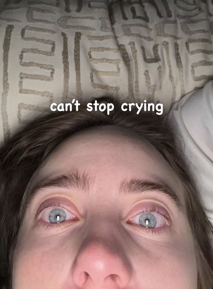 BuzzingPop's tweet image. Billie Eilish reacts to being Justin Bieber’s “One Less Lonely Girl” during his Coachella Weekend 2 performance:

“can’t stop crying”