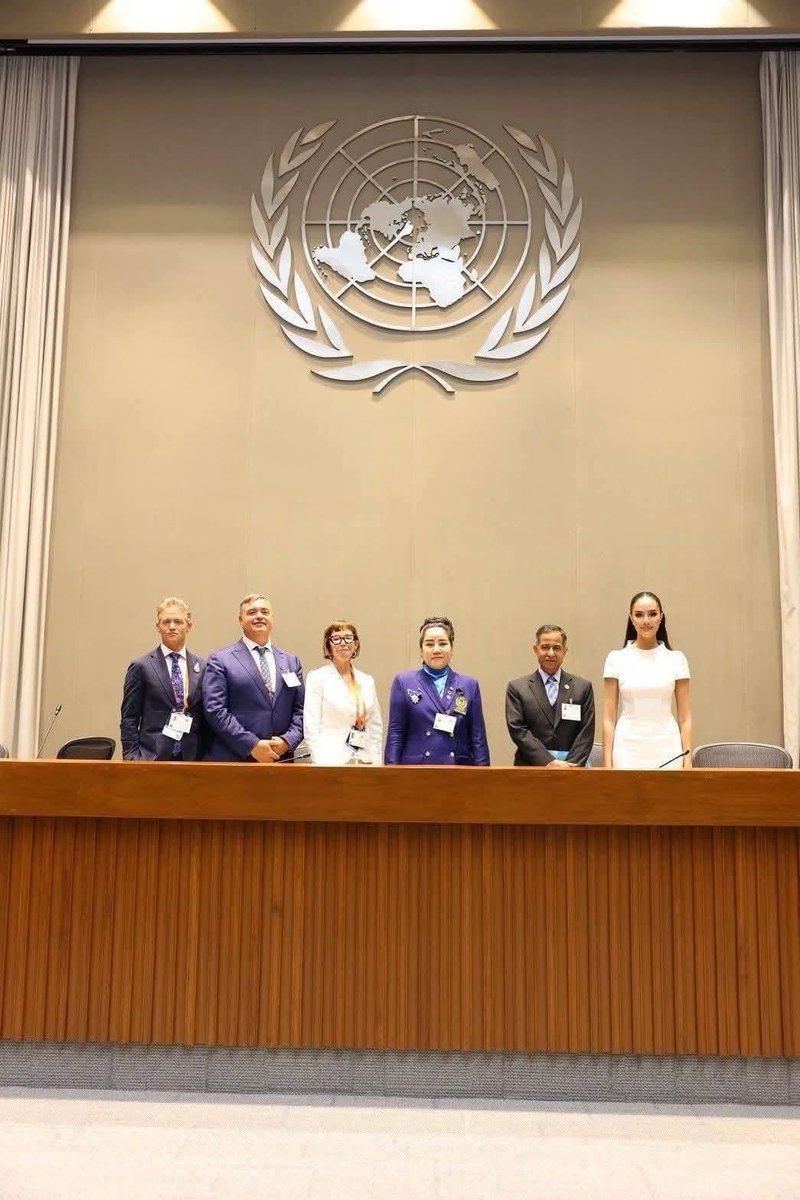 UNPKFC's tweet photo. UNPKFC x MMUN at UNESCAP unite to empower 300+ global youth through Model UN—building leadership, diplomacy &amp; peace. 🌍

#UNPKFC #MMUN #ModelUnitedNations
#Aphinitachaichana https://t.co/jJMUKdi0LS