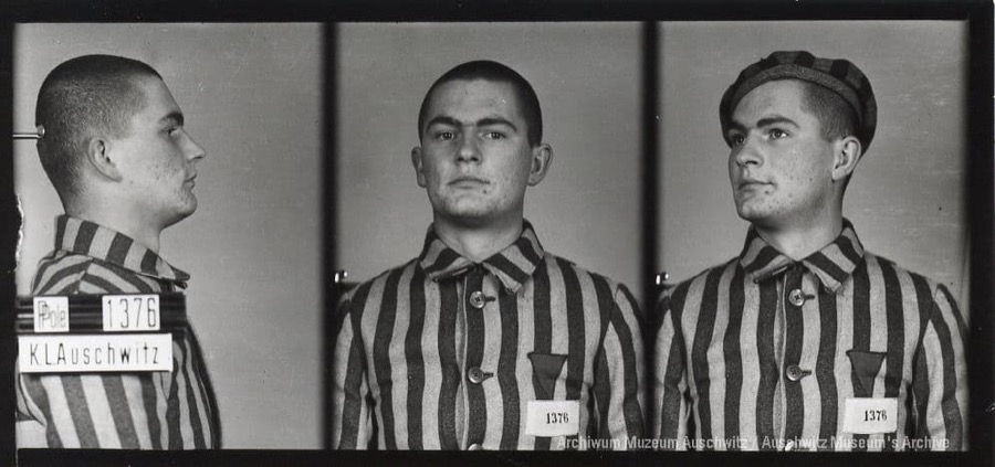 TomFromKatowice's tweet image. My name is Kazimierz Leszczak 🇵🇱, 
a student from #Cracow, born on April 1️⃣9️⃣, 1919 in Taszkient.
I was murdered by #Germans in their #death camp #Auschwitz on April 6, 1942 at the age of 2️⃣2️⃣ only because I was a #Pole.
I survived over 2️⃣0️⃣ months.
Please,#NeverForget me!
#WWII