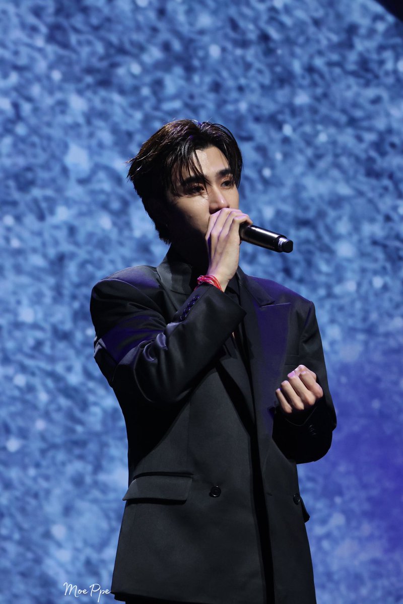 𝗠𝗢𝗘⁵²⁰ 🌷 tweet media