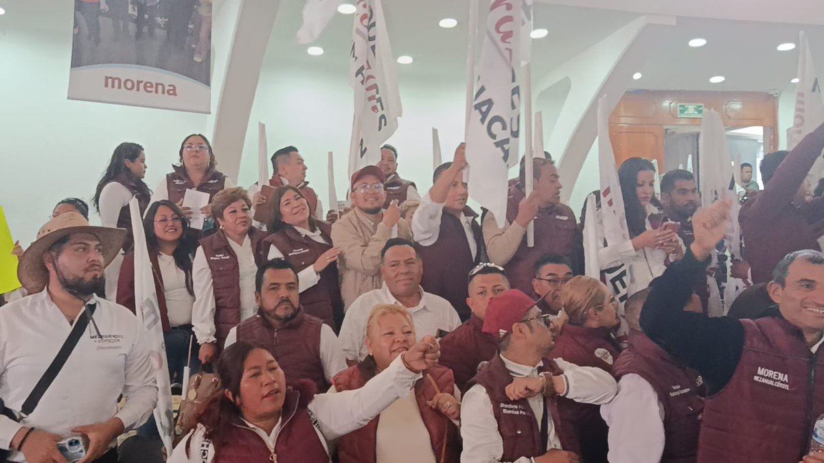 FrenteMexiquens's tweet image. #Chicoloapan alzando la voz en Toluca ❤️

En el Congreso Estatal de Mexiquenses de Corazón, nuestra gente dejó claro que hay unidad, compromiso y respaldo total 💪

¡Seguimos firmes y más unidos que nunca! 🔥

#unidad #MexiquensesDeCorazón