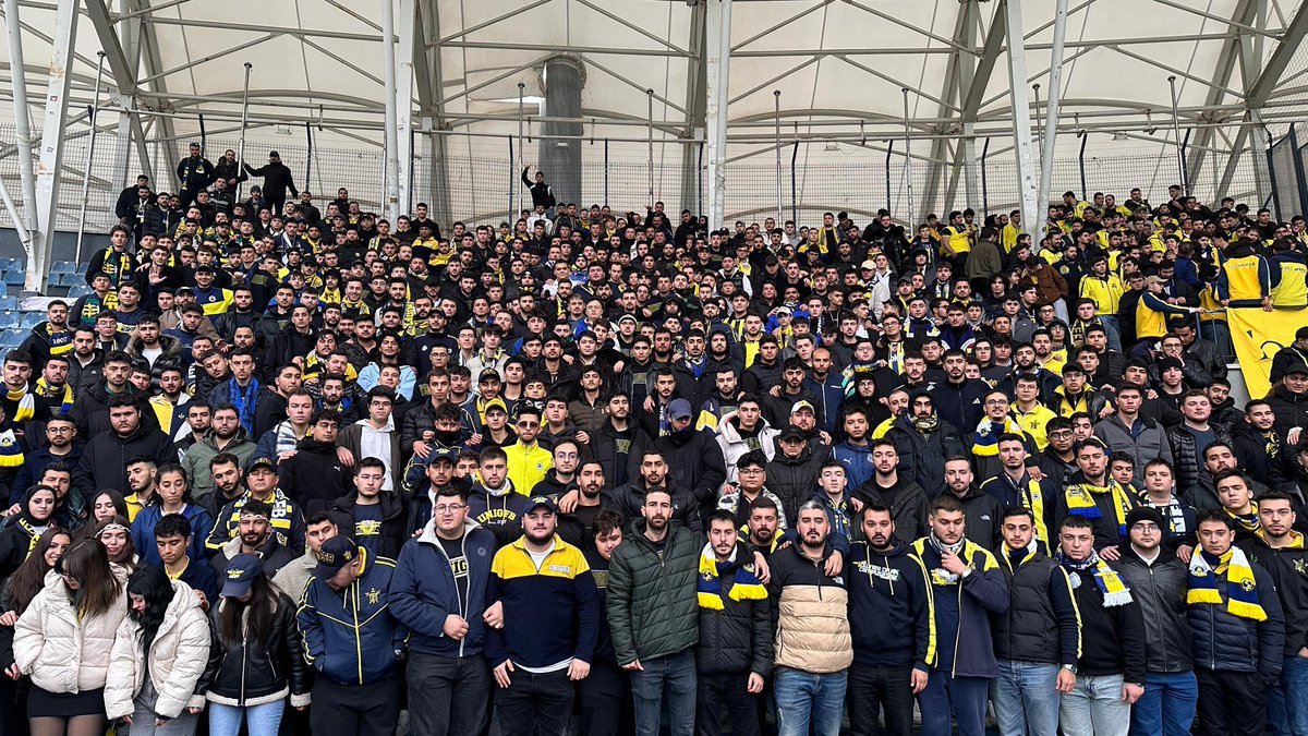 Ahmet10ogz's tweet photo. Samiyen için değil FENER için :) https://t.co/PLBHJKuRSf