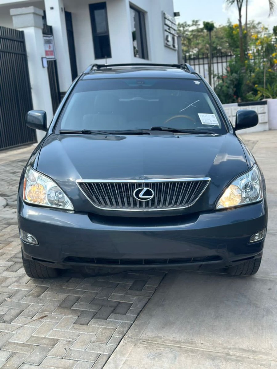 autolegitt's tweet photo. FOR SALE 🏷️ 
REGISTERED LEXUS RX350 2008 MODEL…10.5m
CALL/WHATSAPP: 07065690879 https://t.co/zwT5tyOdew