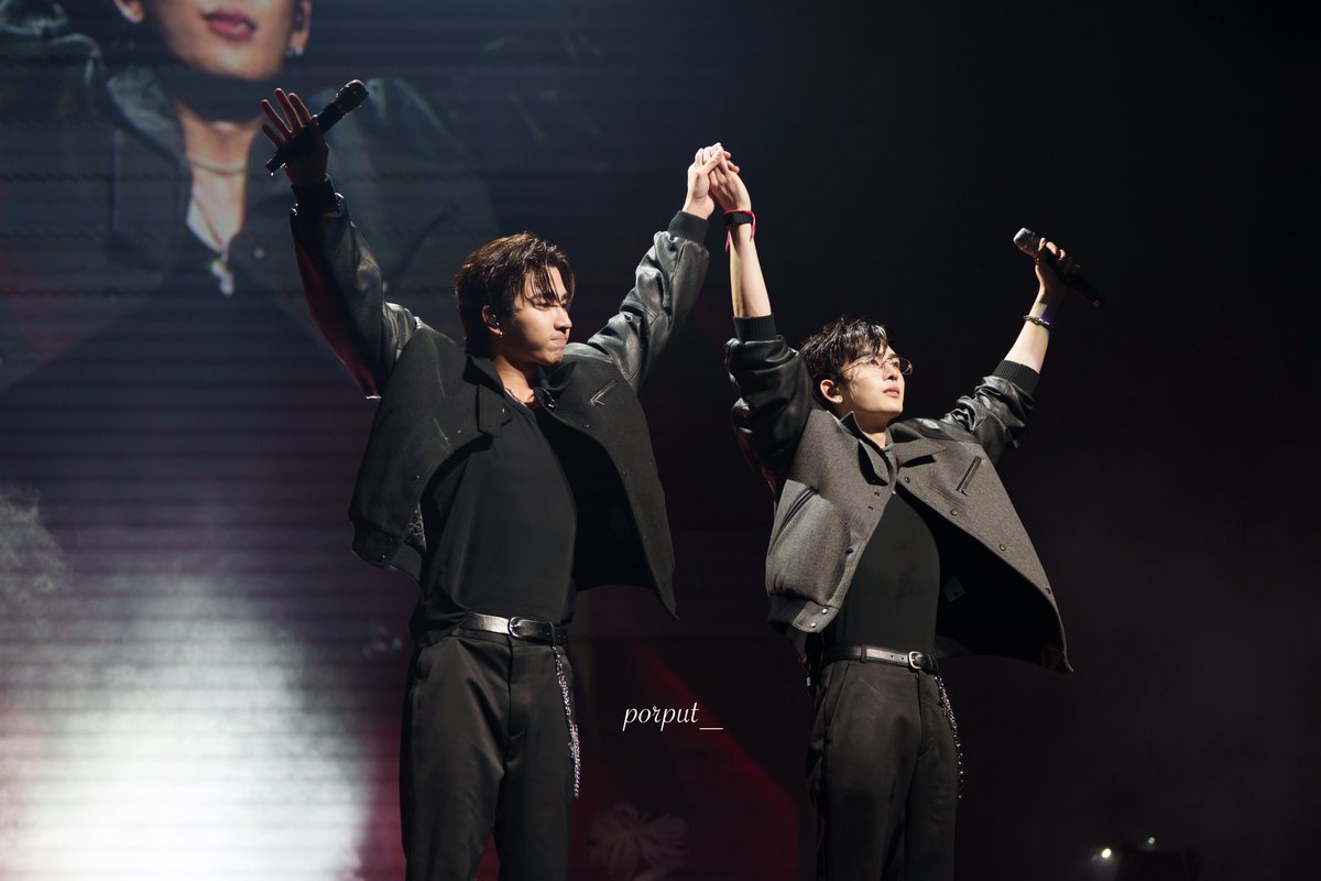 พี่ปอ ૮₍˶• . • ⑅₎ა สวัสดีเพิร์ธแซนต้า 🖤🤍 tweet media