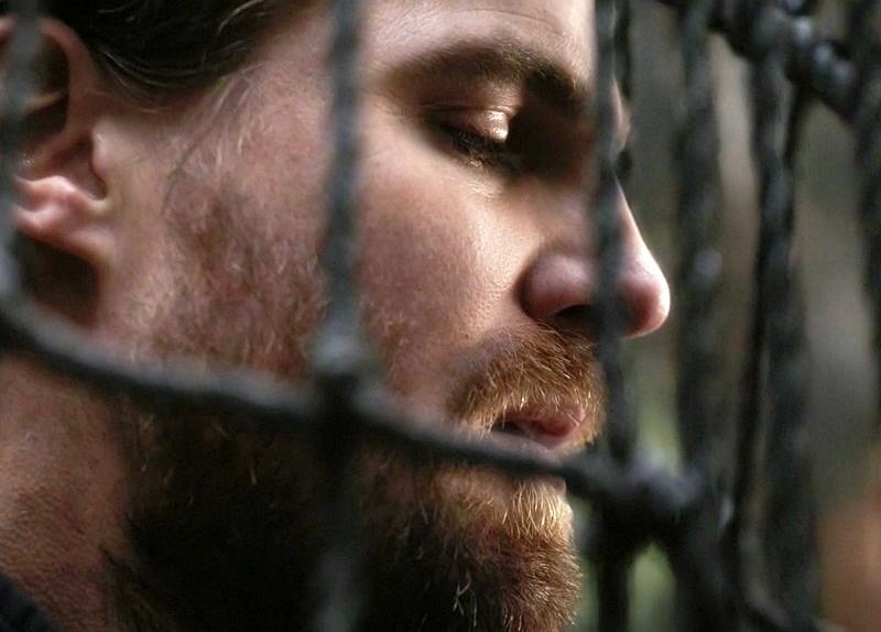 marabrazil2's tweet image. Back in Lian Yu.
#Arrow 8x7
#StephenAmell 
....