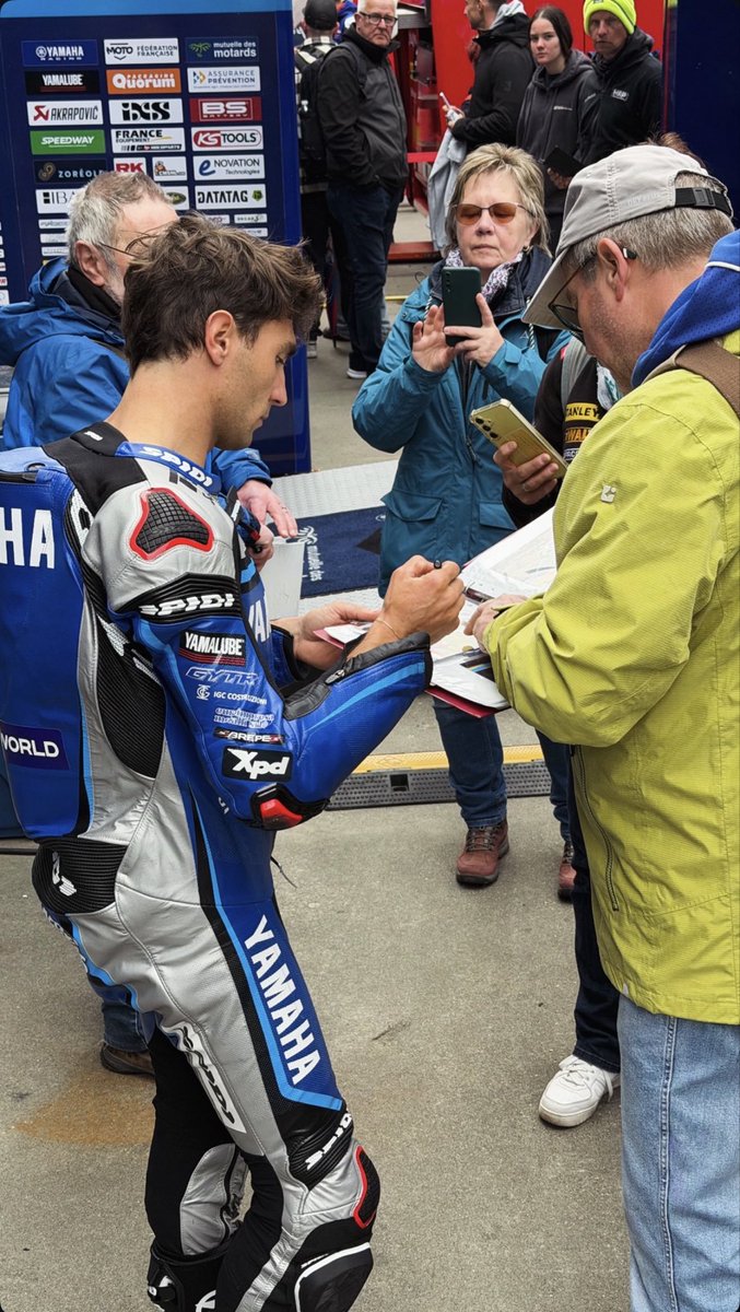 AlbertArenas75's tweet photo. Great support from the Dutch people. Thanks, I really appreciate the love ✊🏼!

@WorldSBK #WorldSSP #AA75 https://t.co/S9ZK4fCqo1