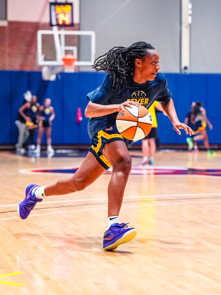 Indiana Fever tweet media