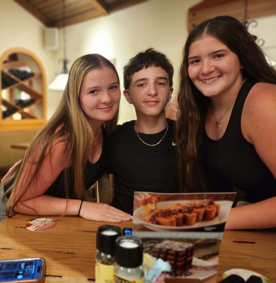 specialkk75's tweet image. I had a great time at Great Wolf Lodge with my family this weekend. I don’t take much time away from sports, but when I do, I make sure to spend it with the people I love most!

#FamilyTime #Blessed #Athlete