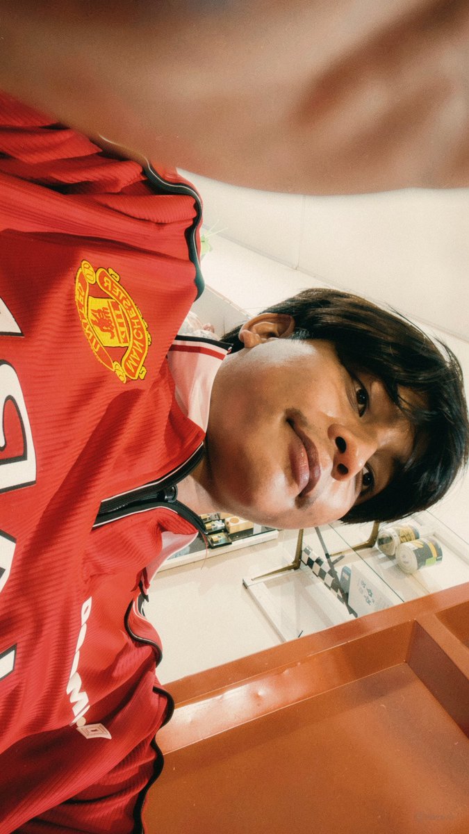 imjustworkman's tweet photo. I'm a simple man i love My Woman &amp; Manchester United https://t.co/GIWG8WA5N0