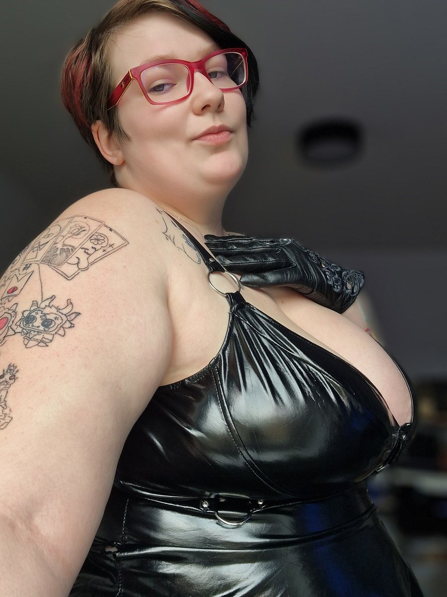 Madame Eve tweet media