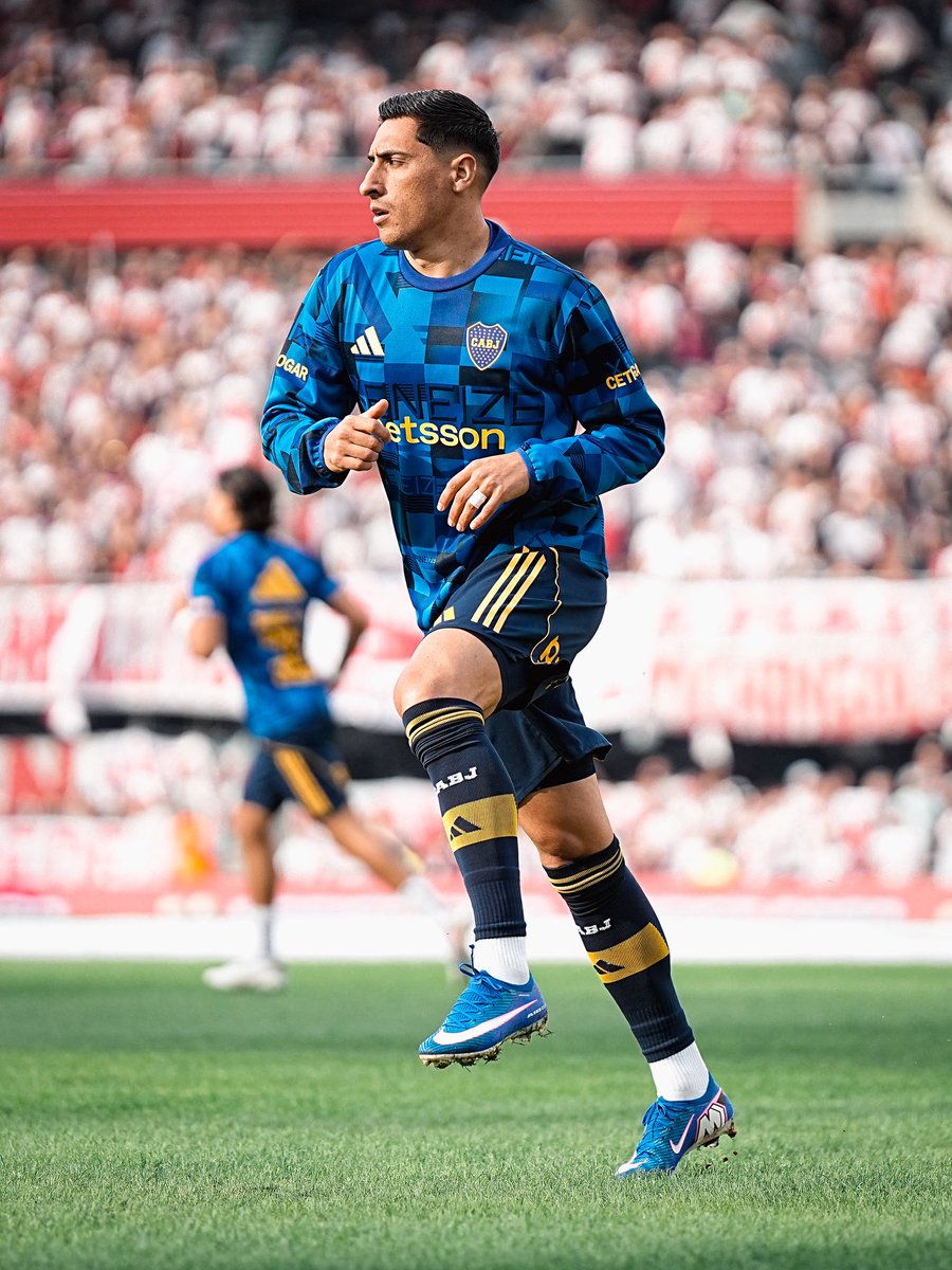 BocaJrsOficial's tweet photo. ¡Esta tarde cueste lo que cueste! 👊 https://t.co/VWKeB4RGWy