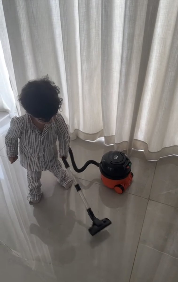 ساري tweet media