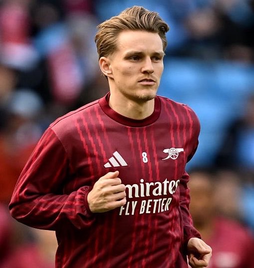 ArsenalBuzzCom's tweet image. 🗣️| Martin Ødegaard on the Premier League title race: 

“It's all to play for, and it's the best part of the season. It's all to play for, so we'll just look forward to the next game now, and go from there.” [@arsenal] #afc
