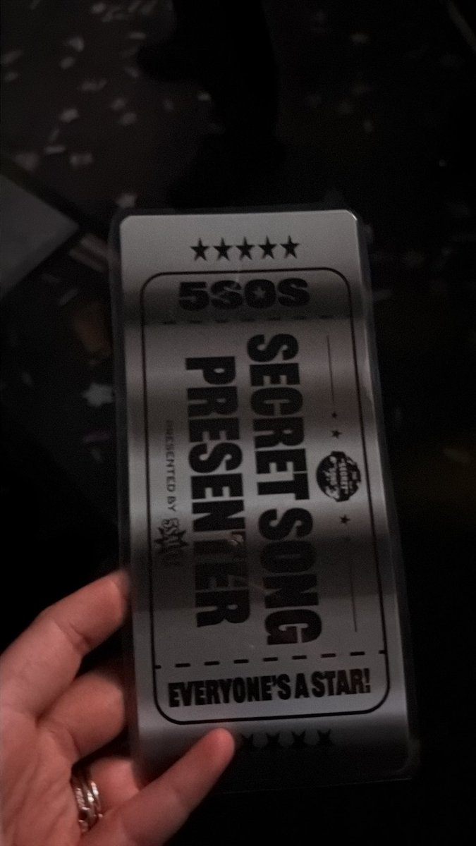 eva on tour ★ tweet media