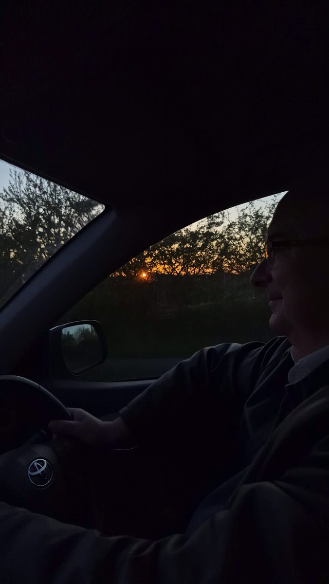 It’s been a full day, Twitter 

#Frazzled

Driving kids home….