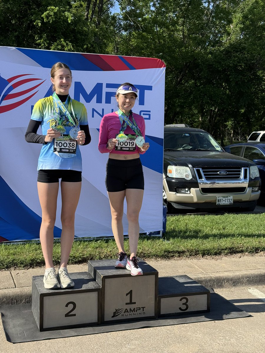 lainey_oconnor1's tweet image. Today I ran my first competitive 10k at the AMPT Running Towne Lake 10k event. I finished 2nd female overall and also placed 11th out of 269 people. My time scanned in as 44:19 on a very hilly 6.28 mile course. Let’s go! 🏃‍♀️ #runnerslife