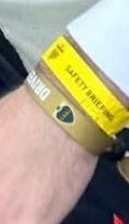 MaxArgento33's tweet photo. El año pasado en Nürburgring, Max Verstappen uso una pulsera de Boca.

El mejor piloto de la historia es Bostero. https://t.co/Sar8WXXprF