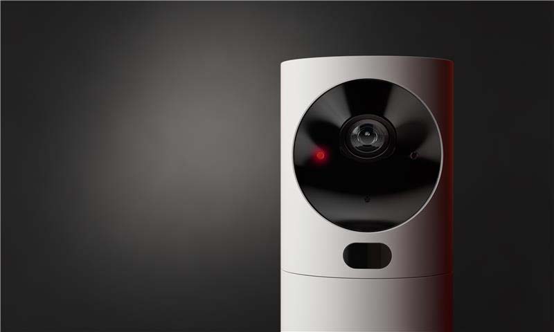 VerisureFrance's tweet image. On ne vous dit pas de surveiller si votre chat fait ses griffes sur le nouveau
canapé ou votre chien a encore fait pipi sur le tapis.
Mais avec l’app Verisure vous pouvez voir ce qu’il se passe chez vous 👀​ 
#sécurité #maison #animaux