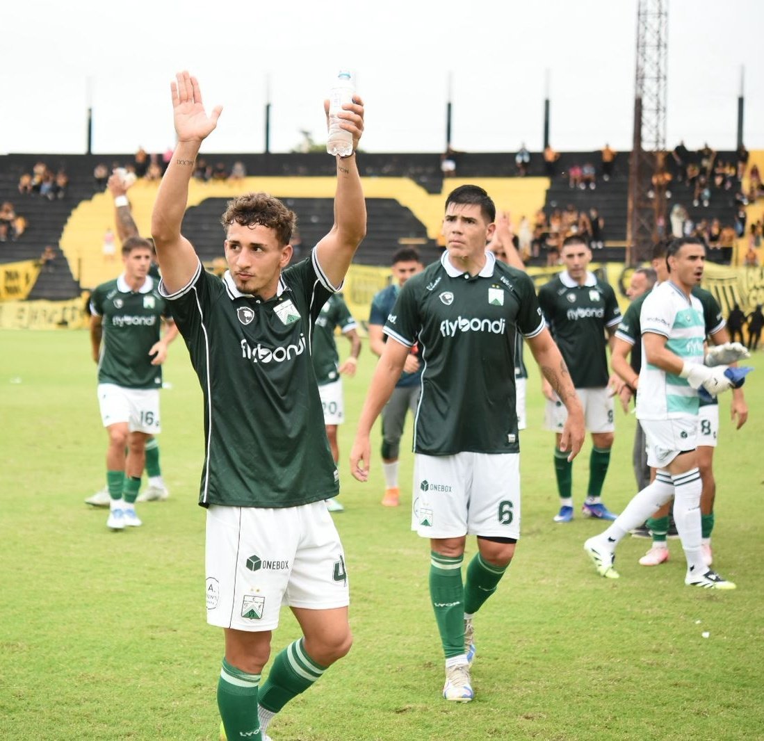 ElShowdeFerro's tweet image. 《#Mitre 0 vs #Ferro 1》

Ferro al vestuario. Nosotros también. En un rato las notas.

#JuegaFerro