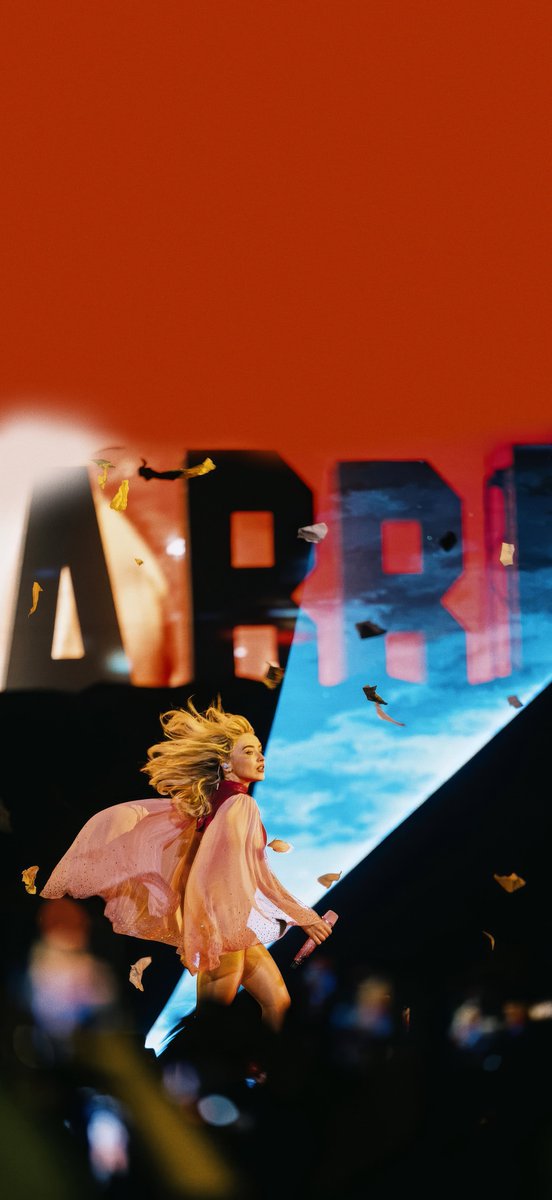 kubaswift's tweet photo. Sabrina Carpenter 💋 | Coachella 2026 Wallpaper Collection 🎆

📍Load in 4K before saving! https://t.co/PNRXQOkuLN