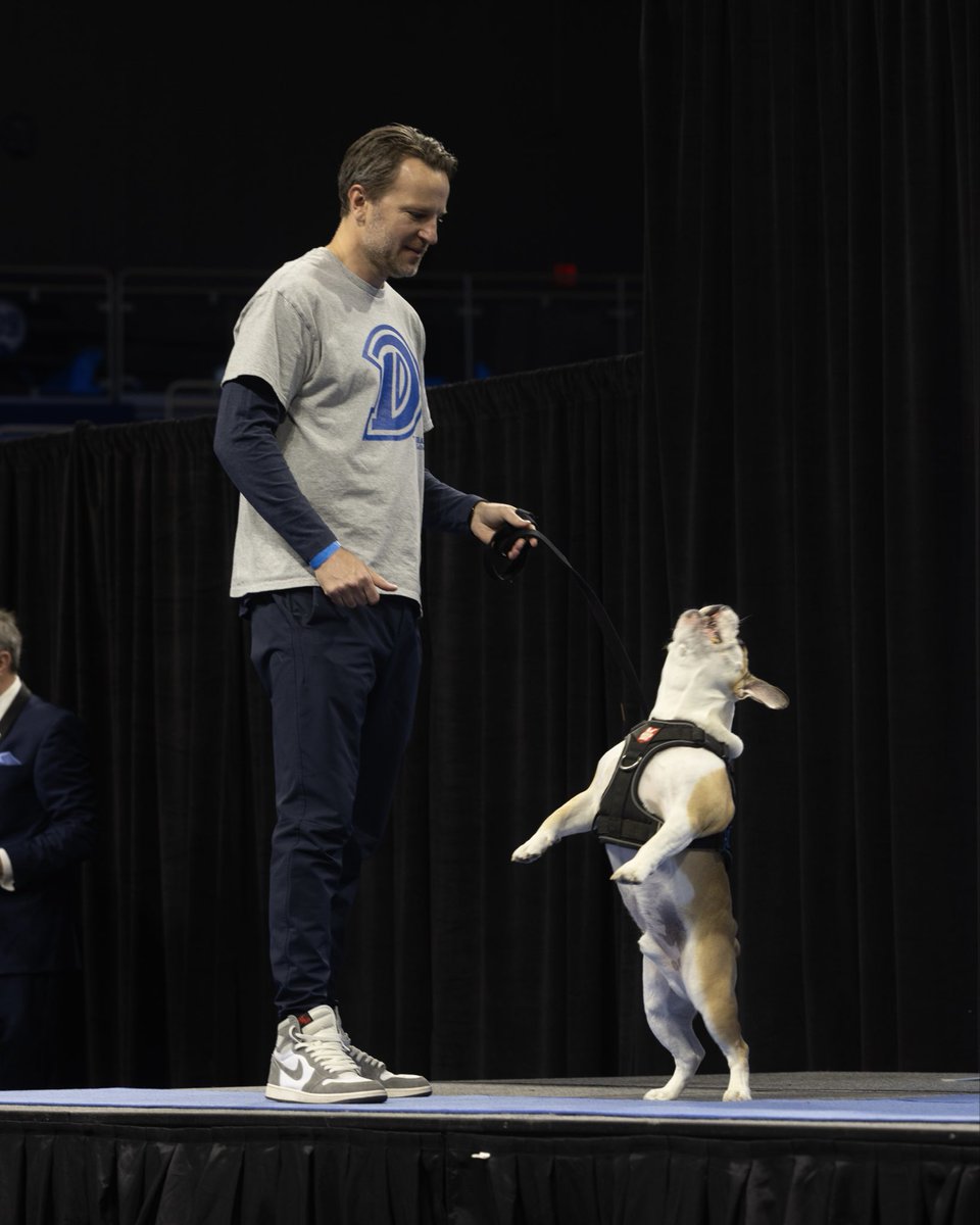 Drake University tweet media