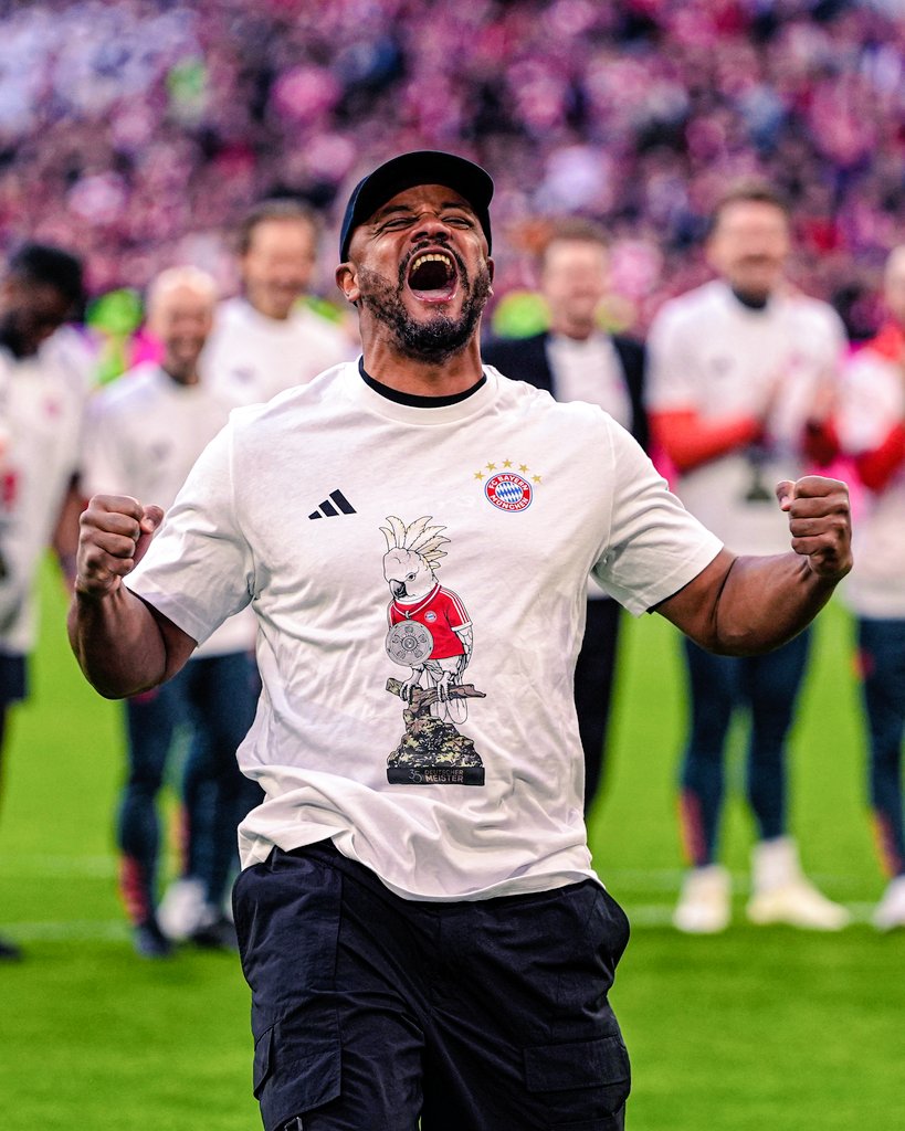 NetamenteFutbol's tweet image. #Bundesliga 🇩🇪
BAYERN MUNICH ES EL CAMPEÓN DE LA BUNDESLIGA!!
Una vez mas, @FCBayern derrotó a #Stuttgart 4-2 y se consagró por 4 fecha de anticipación, CAMPÉON de la #Bundesliga 🇩🇪 Titulo 35 para el Munchem.
Goles ⚽
Guerreiro, Jackson, Davies y
Kane (BM). Fuhrich y Chema (S).