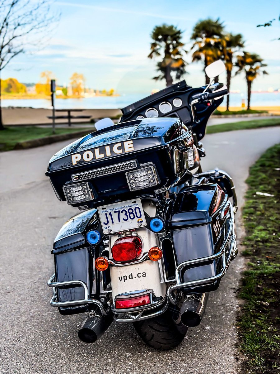 VPD Traffic Section tweet media