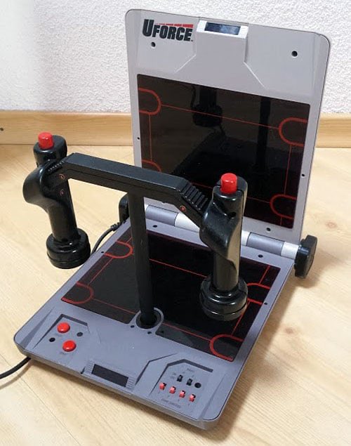 NostalgiaDrops's tweet image. #Gamers please help, what is this #Nintendo UForce?🤔😲🎮😃

Did anyone actually have it?  What does it do?
