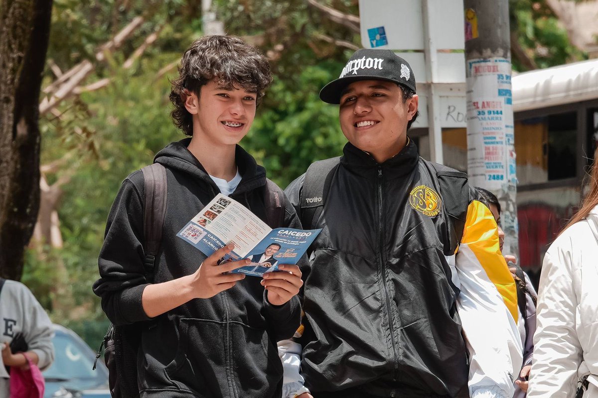 Hoy íbamos a compartir con la comunidad de Brisas del Volador, en Ciudad Bolívar. Habíamos recibido la invitación de jóvenes y líderes sociales para llevar nuestra propuesta de #TePagamosPorEstudiar, pero infortunadamente la inseguridad nos impidió llegar.

Recibimos información