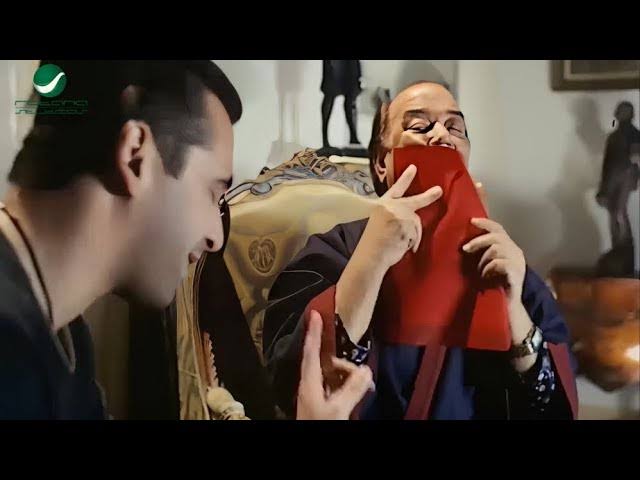 ellotf's tweet photo. @elonmusk @JeffBezos @elonmusk 
لا لا مش من قلبك 😃 https://t.co/u7GDO3wlAH