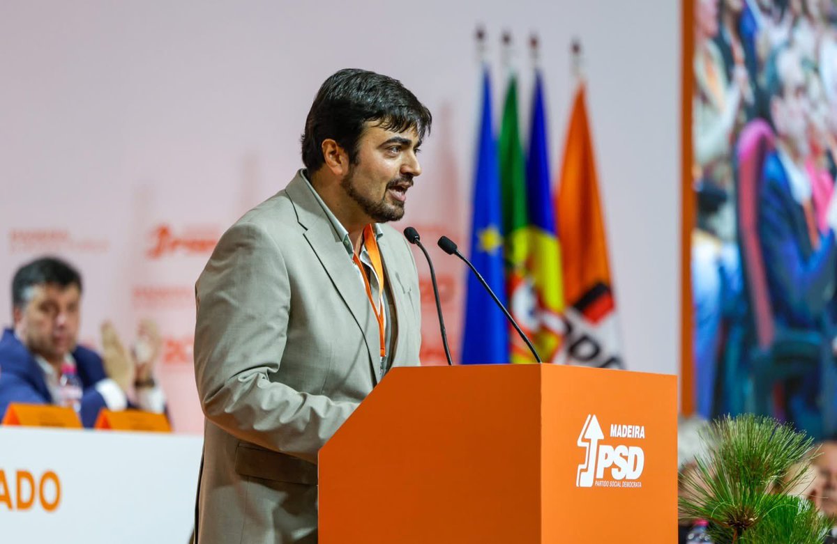 brunommelim's tweet photo. O fim de semana ficou marcado pelo XX Congresso do PSD/Madeira. Um momento de união, reencontros e de análise crítica para o futuro da Madeira e do Partido.
Há uma Geração Autonomia capaz de liderar e contribuir para o futuro. Vamos a ele ✌️ https://t.co/hHBP8s0AXI