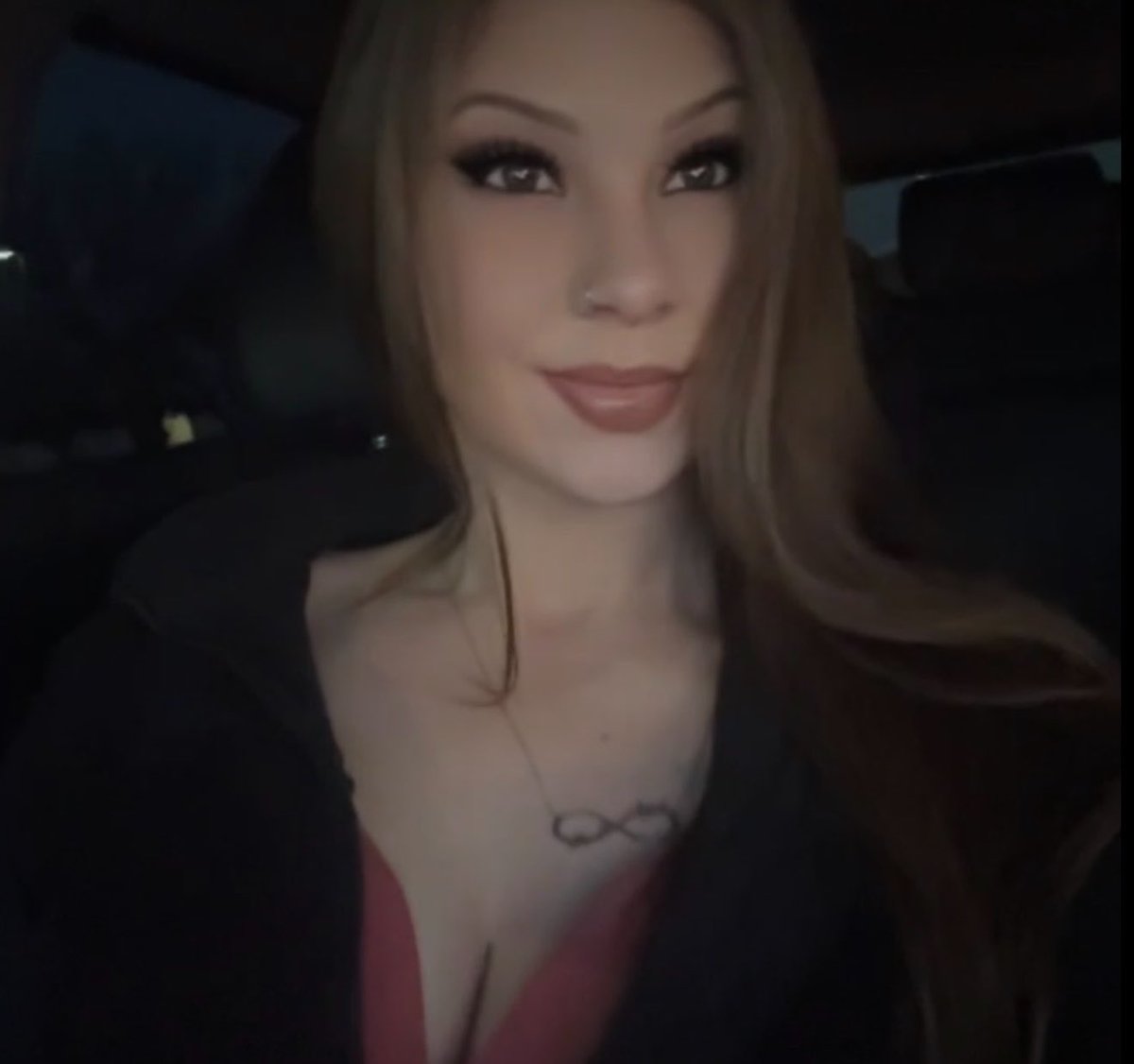 babycakes09275's tweet image. Pay me for a dm #humanwallet #atm