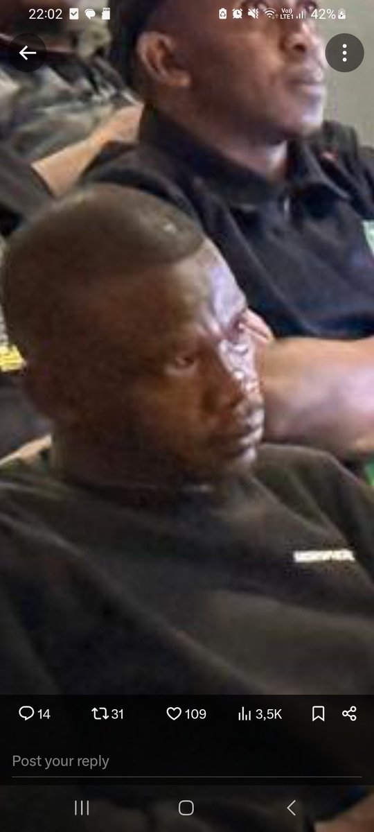 MpushengT's tweet photo. @FloydShivambu A picture speaks a thousand words. https://t.co/uiHY7SETsC