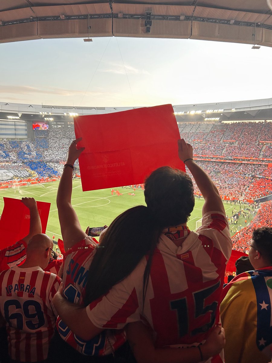 ꜱᴀɴᴅ tweet media