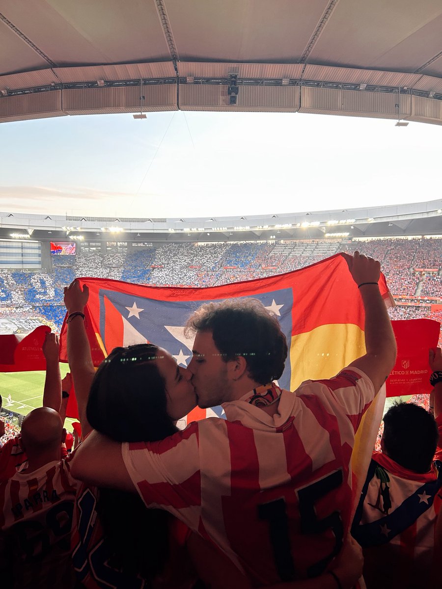 ꜱᴀɴᴅ tweet media