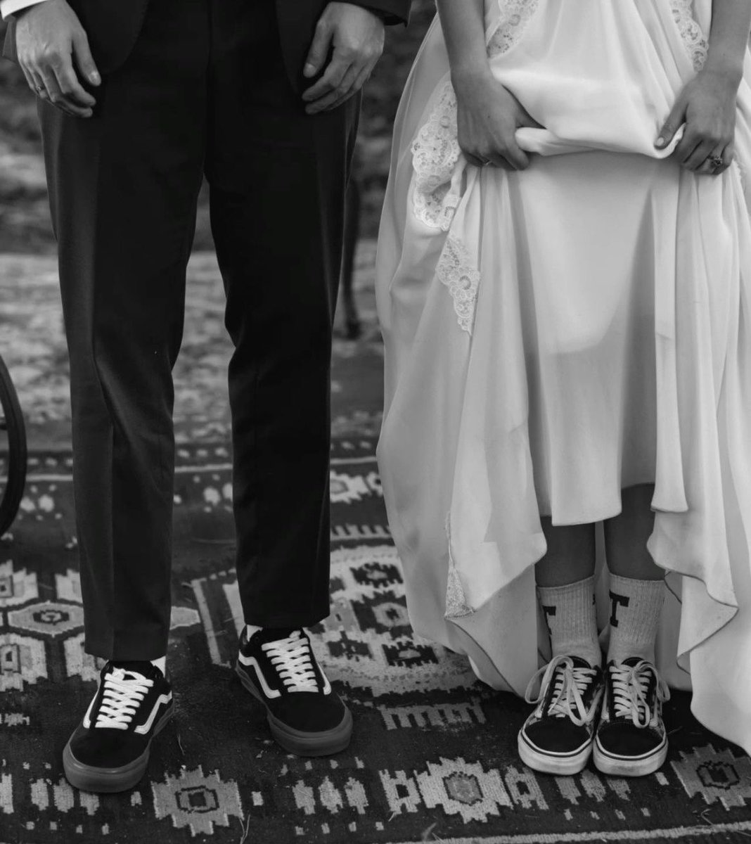 mimixirica1's tweet photo. a minha pastinha de casamento😭🥺 https://t.co/f0x19ZLRlm