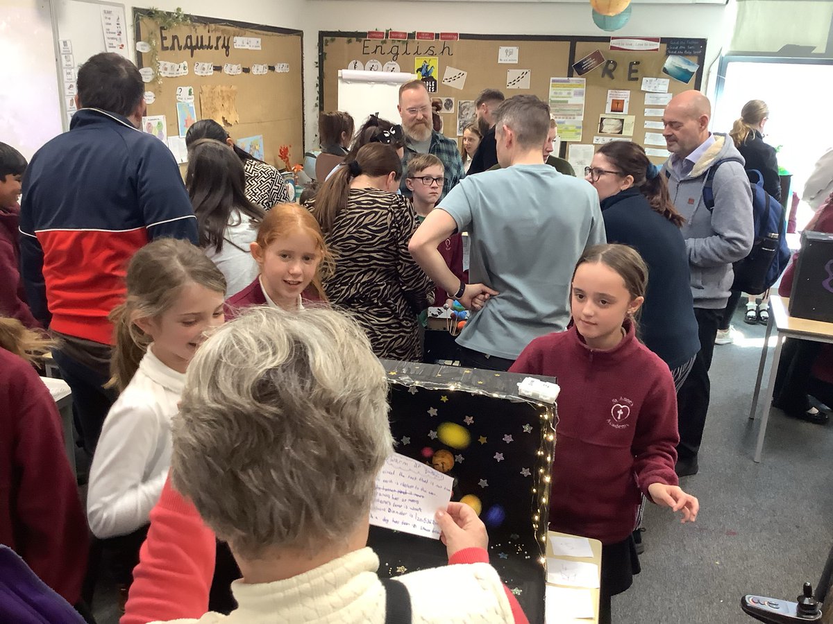 LPStAnnes's tweet photo. We invited our parents and carers in to present what we had learnt and to demonstrate our moving models. It was also a great opportunity to practise our Oracy techniques when presenting. Some of us made our presentations interactive by ‘quizzing’ our audiences! 🧐🌍🪐 https://t.co/NyG49Mw8Ud