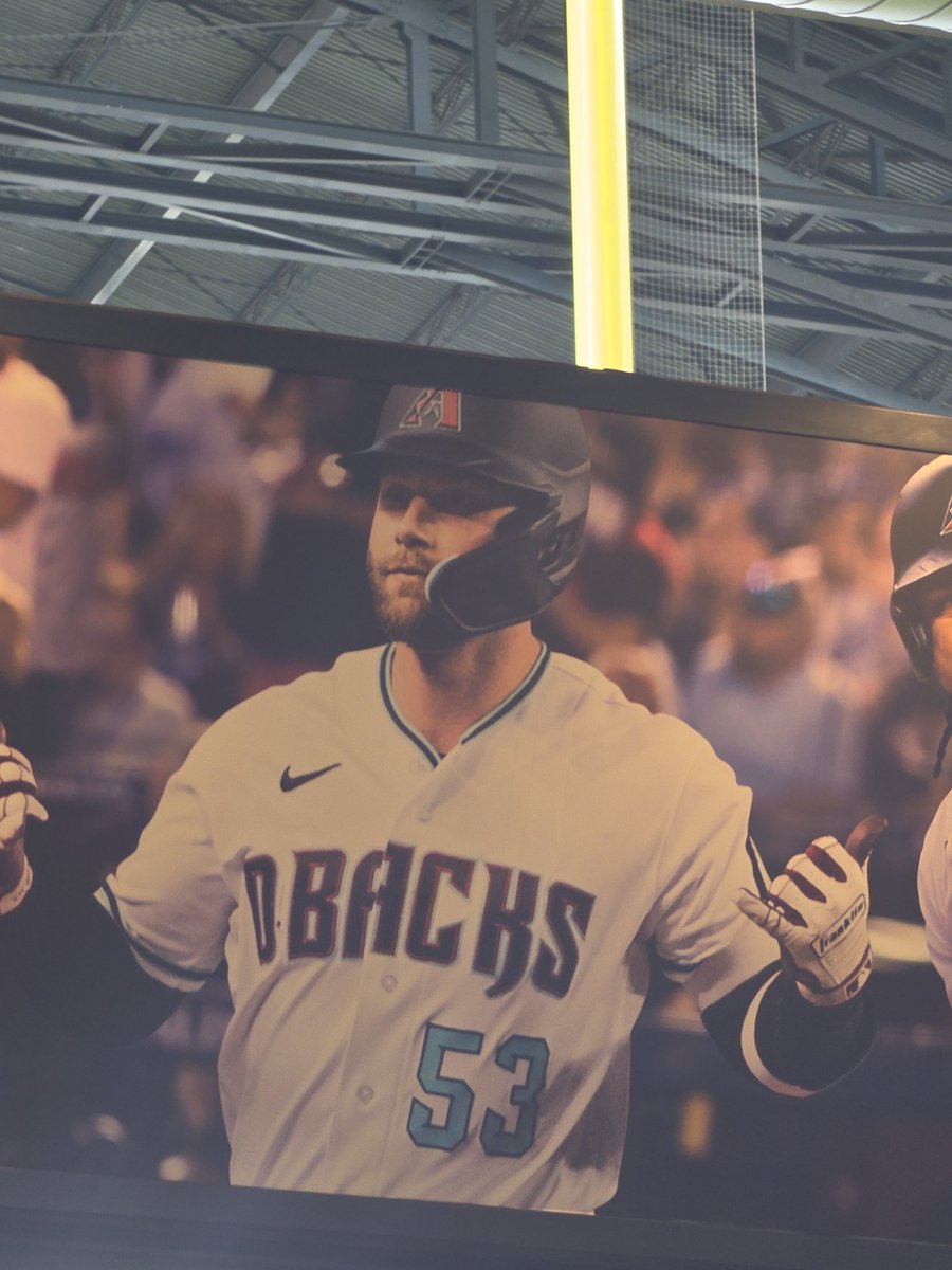 Dang <a href="/Dbacks/">Arizona Diamondbacks</a> . Isn't it time to update the players in the stadium?