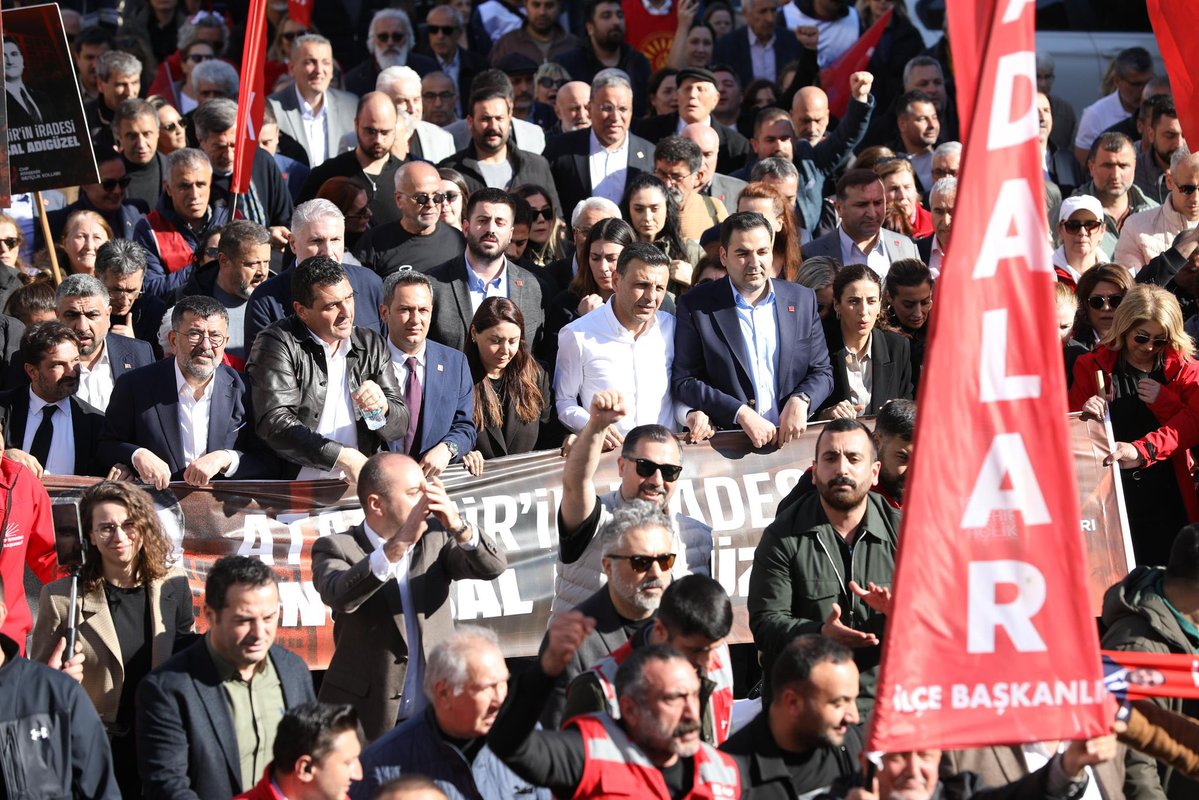 Özgür Çelik tweet media