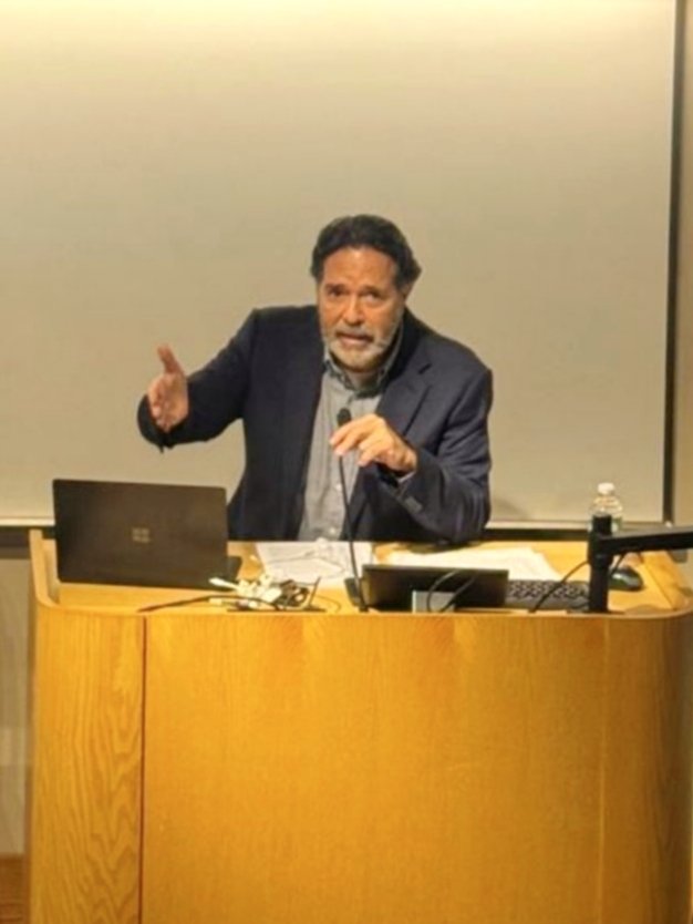 Universidad Espíritu Santo tweet media