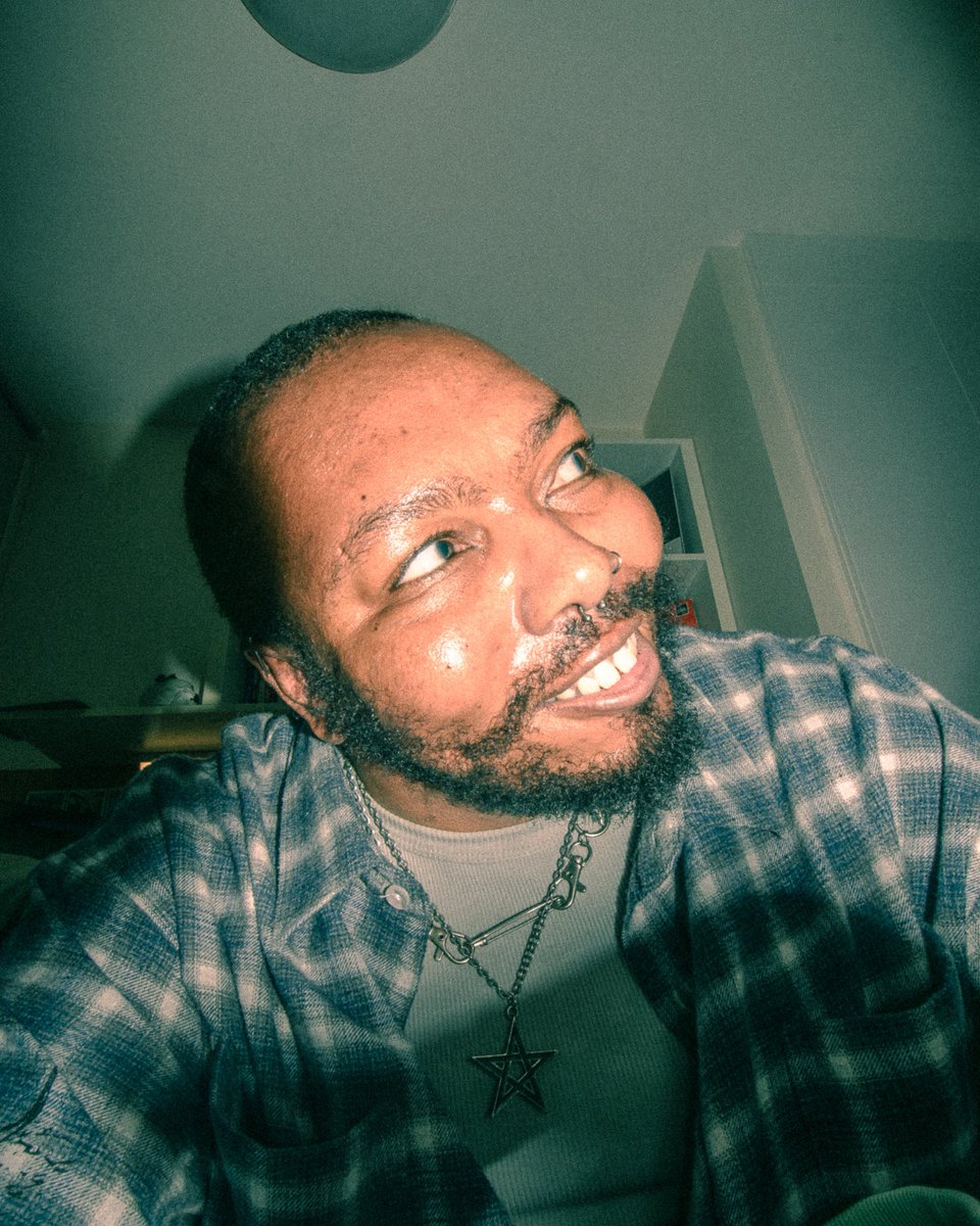 Crimson Foster | they/them tweet media