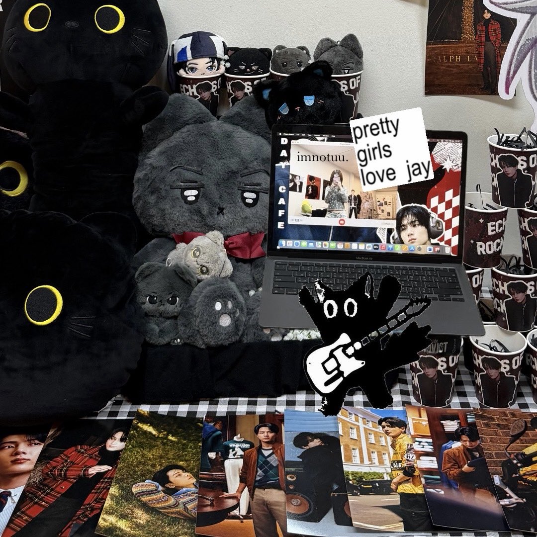 imnotuu_'s tweet photo. 🎸🐈‍⬛🎂  แฮปปี้จงซองเดย์ — 

#HAPPY_JAY_DAY #HappyJayDay #EchoesOfRockstarJay https://t.co/8kRHlVjiCe