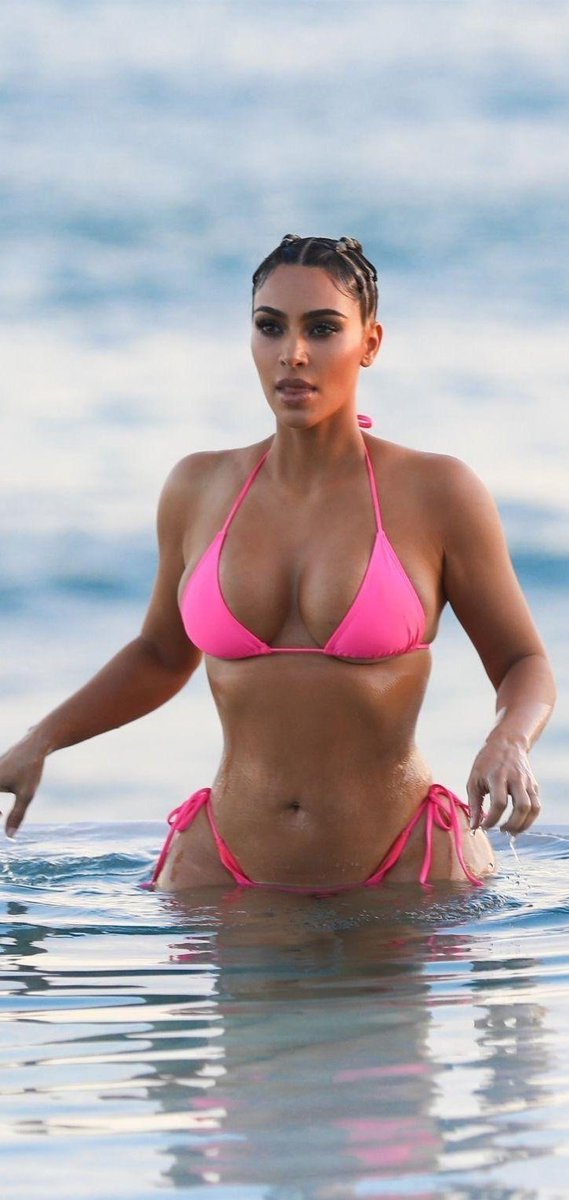 TopActressEver's tweet image. #actress #kimkardashian