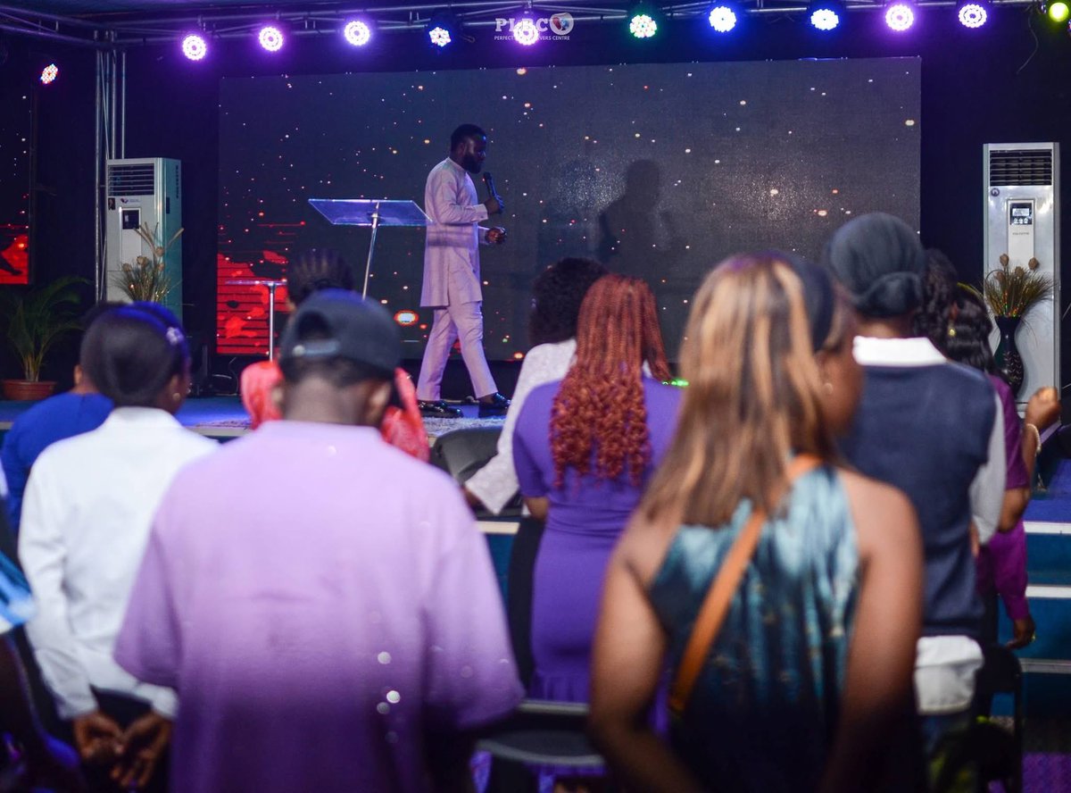 AnointedPreston's tweet photo. Captured moments from Sunday service. https://t.co/m9uWtaCsk0