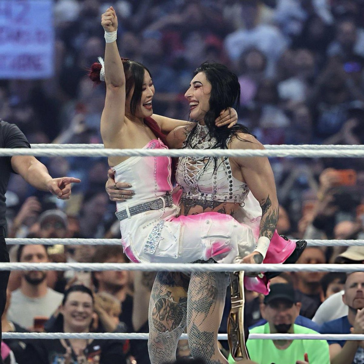 ⚜emflem⚜ tweet media