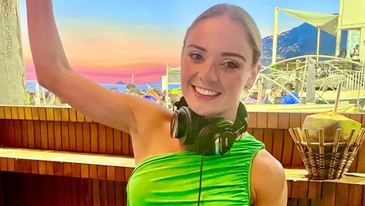 AztecaNoticias's tweet image. #Tragedia en Ironman #Texas

La influencer brasileña Mara Flavia Araujo perdió la vida, tras desaparecer durante la prueba de #natación en el #Ironman Texas. 

Su cuerpo fue localizado horas después en el lago #Woodlands, sin que pudiera ser rescatada con vida.