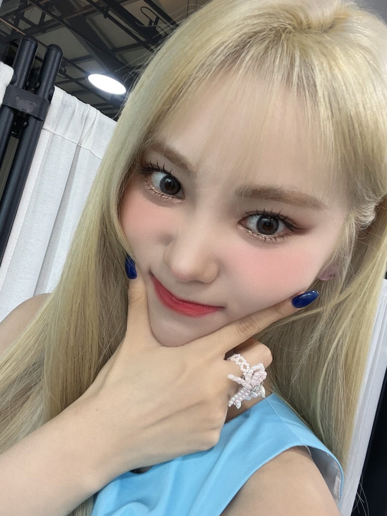 idalsoselcabot's tweet image. #LOONA #이달의소녀 ✨