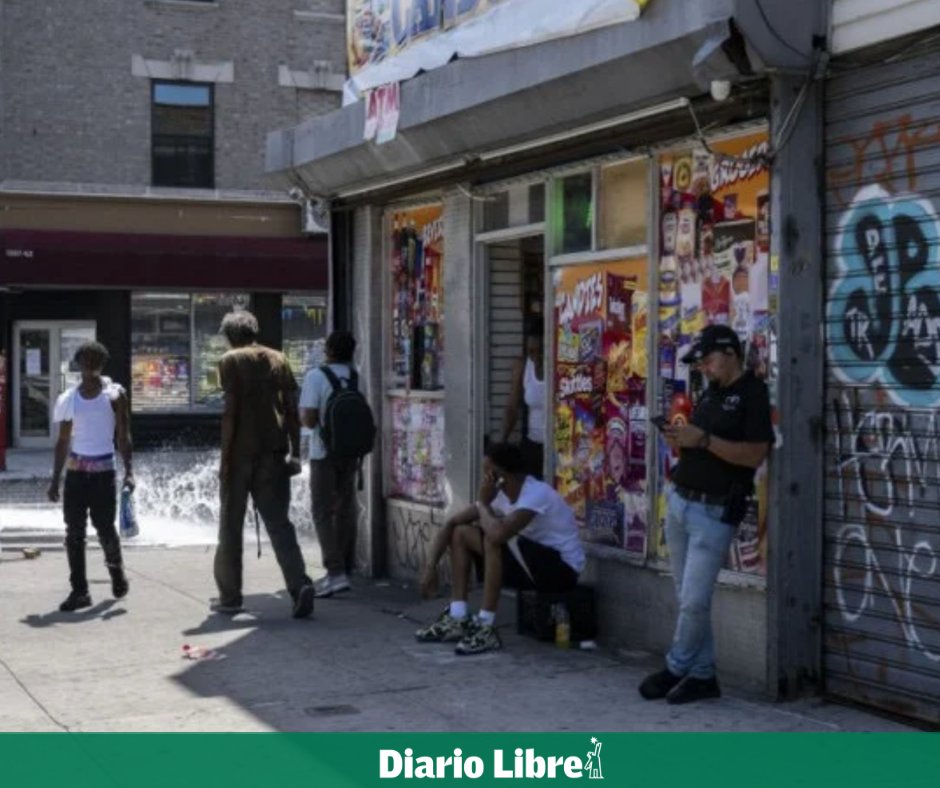 DiarioLibre's tweet image. 👀| #LasMásLeídasdelaSemanaDL | Ola de asaltos en motores mantiene en alerta a residentes de El Bronx

🔗ow.ly/LeZC50YLjVm

#DiarioLibre #Noticias #OlaDeAsaltos #ElBronxNYC